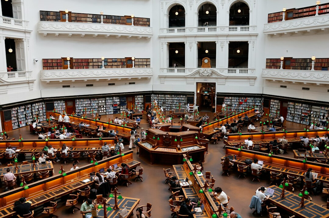 researcher in library